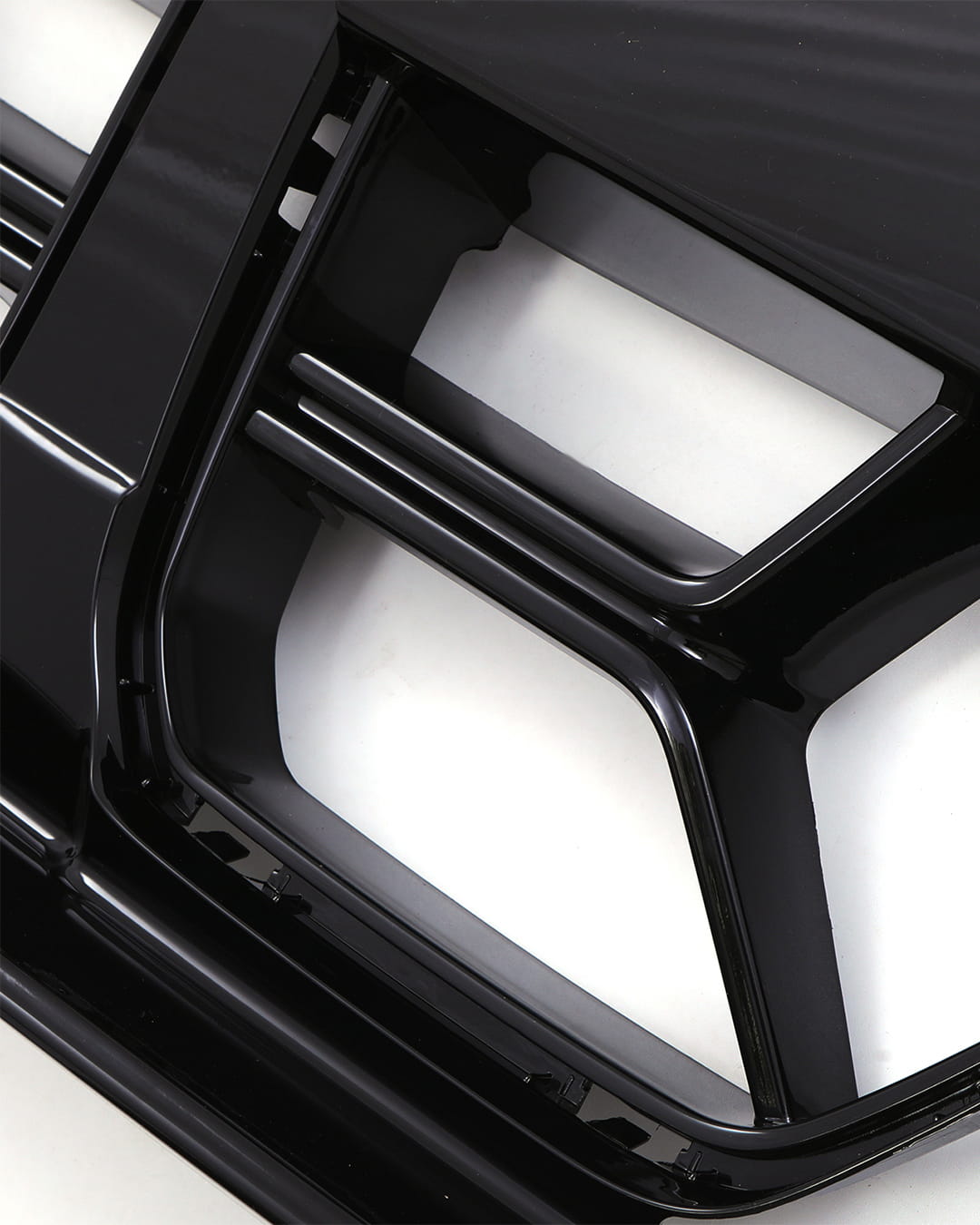 G80 CSL Grille copy3